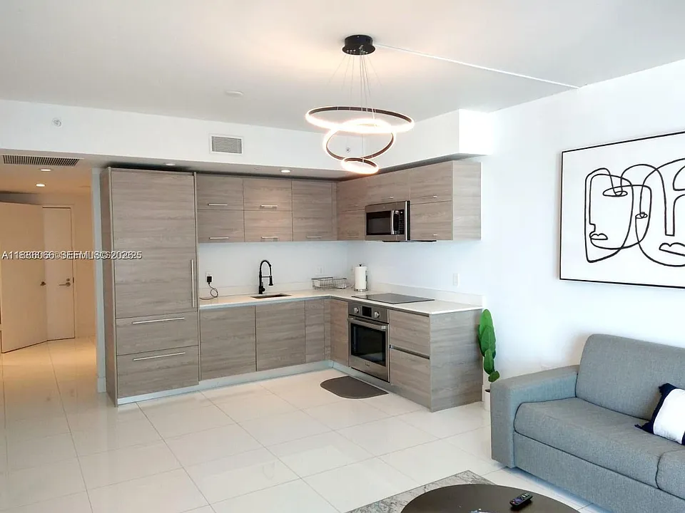 1300 S Miami Ave #2208