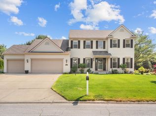 14627 Old Farm Rd, Granger, IN 46530