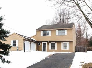 65 Carriage Rd, Clifton Park, NY 12065