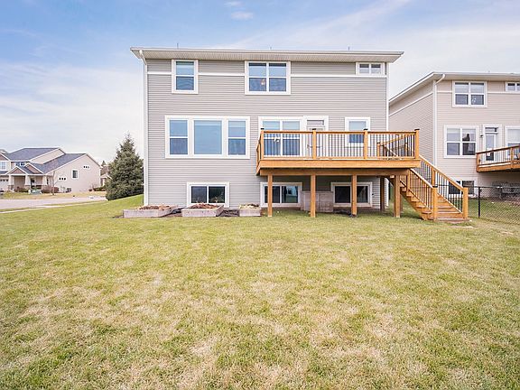 5th image of 3097 Lowell Ct