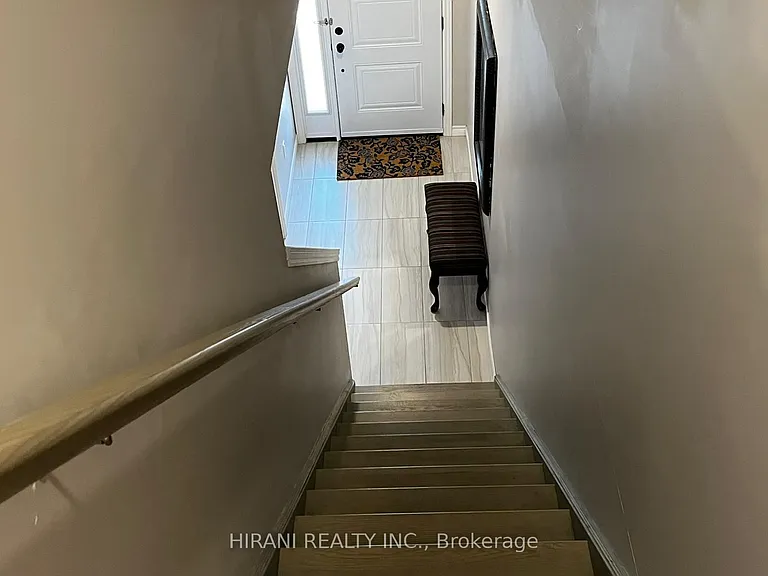 1131 Gordon St #4 — Photo 4