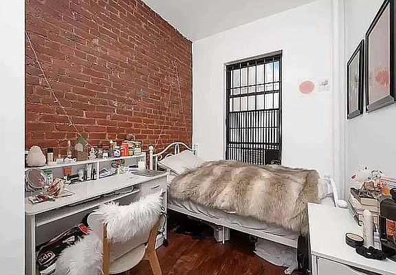3rd image of 24 Saint Marks Pl #4C