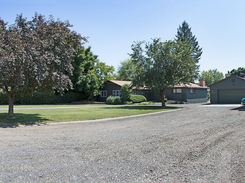 Plenty of parking for guests