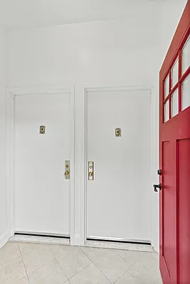 Sold by Douglas Elliman | media 10