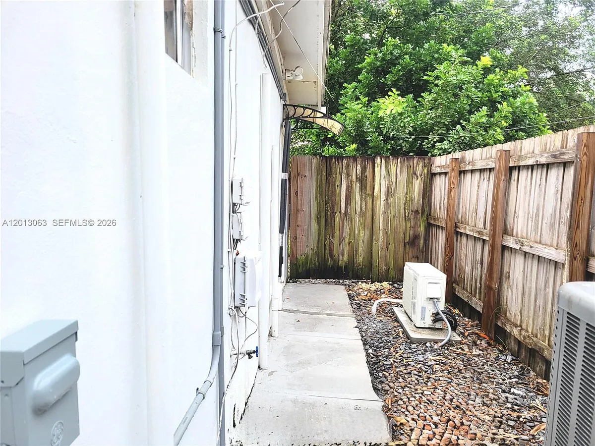 Building Photo - 6730 Charleston St #B-2