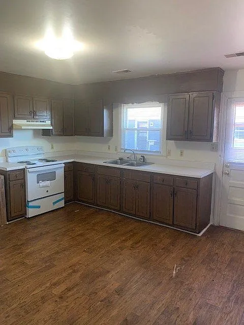 2 bed, 1.0 bath, 900 sqft, $875 — Photo 4
