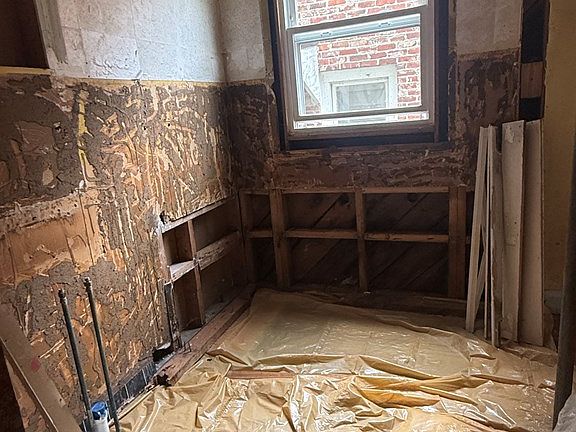 4th image of 120 Spruce St