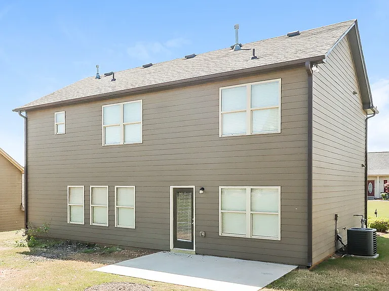 46 Hamilton Blvd NW — Photo 17