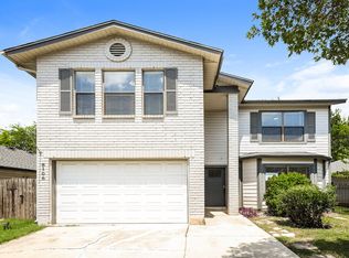 8106 Hoovers Bnd, San Antonio, TX 78250
