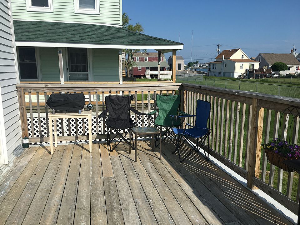 2nd image of 125 Hampton Cir