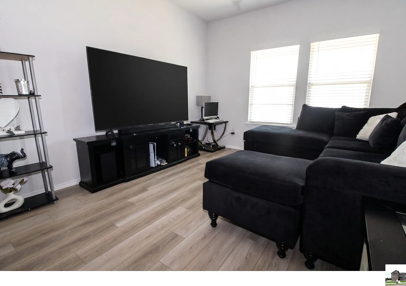 3 bed, 2.0 bath, 1655 sqft, $1,650 — Photo 4