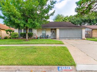 8514 Ashwyne Ln, La Porte, TX 77571