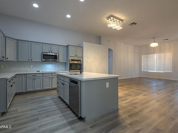 5th image of 14538 W MANDALAY Lane