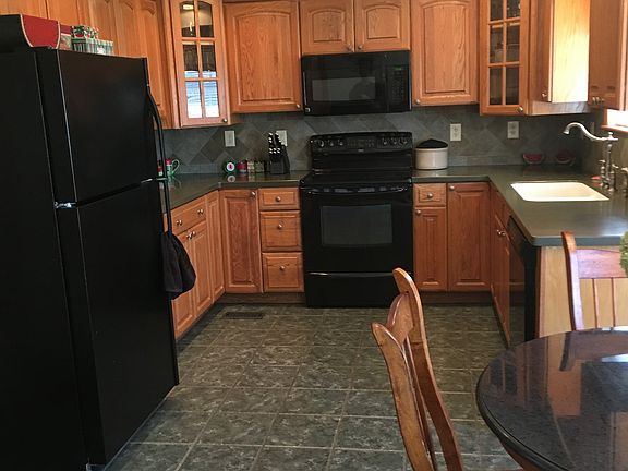 Kitchen w/Corian Counters