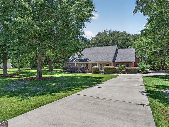 3rd image of 5543 Tara Rd