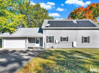 856 S 2nd Ave, Canton, IL 61520