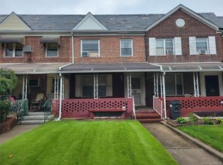 6145 82nd St, Middle Village, NY 11379
