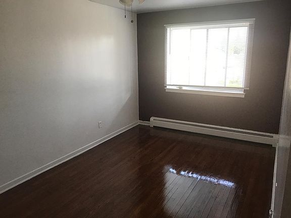 Large Bedroom