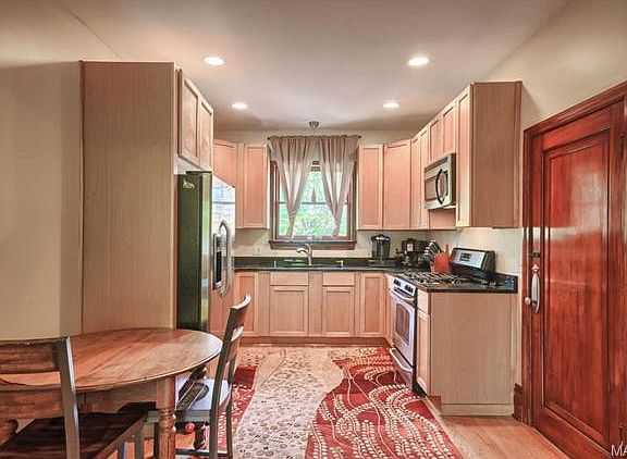 5th image of 7519 Cromwell Dr APT 1W