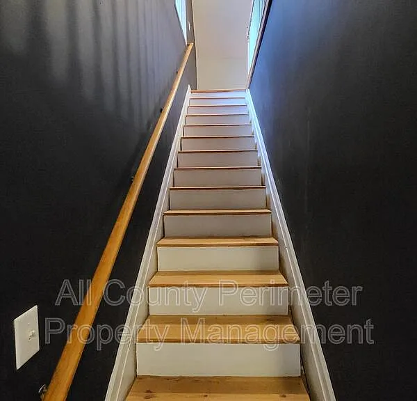 653 Glenn Gee Rd — Photo 16