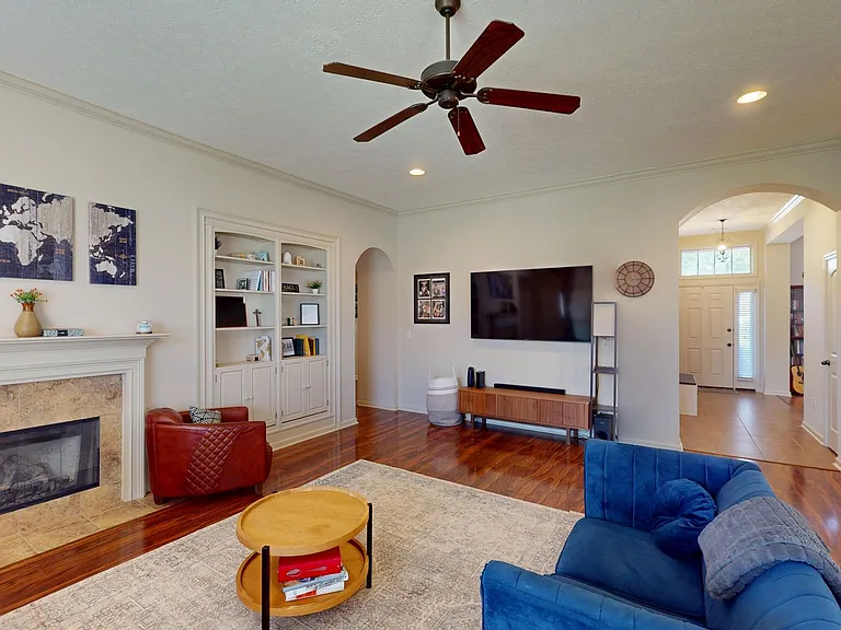 10533 Duncannon Trl — Photo 22