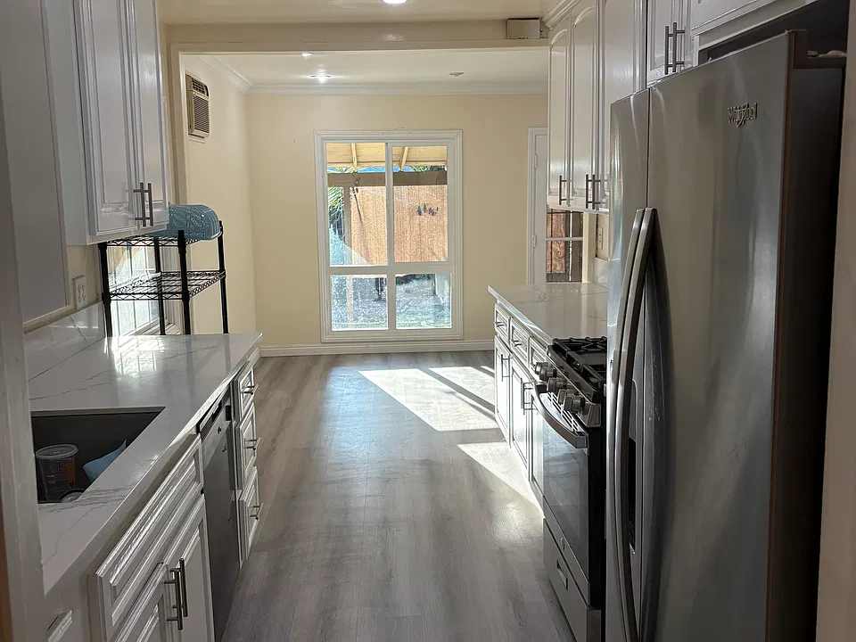 331 N Fonda St