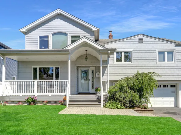 10 Amherst Road, Hicksville, NY 11801