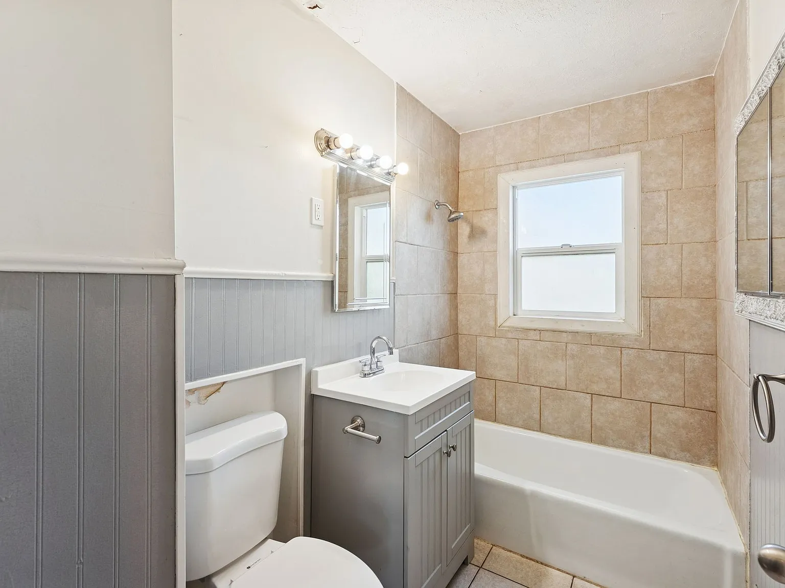 3 bed, 1500 sqft, $2,100 — Photo 4