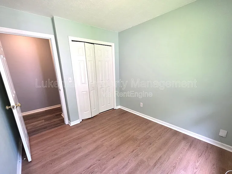 5635 Monticello Ave — Photo 9