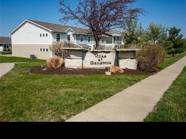 10038 Agate Ln, Johnston, IA 50131