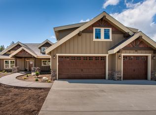 11017 N Rocking R Rd, Hayden Lake, ID 83835