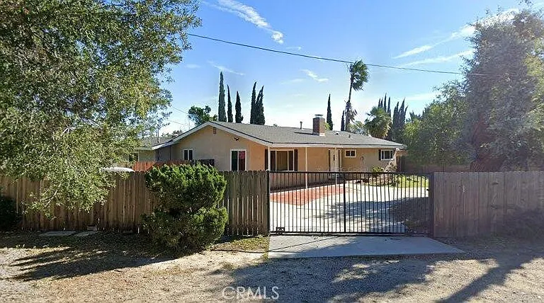 10444 Andora Ave — Photo 1