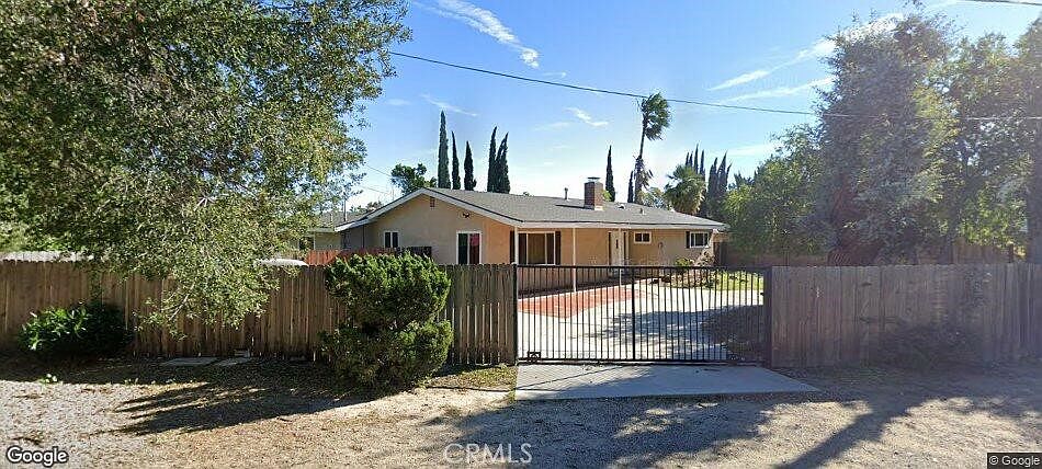 1st image of 10444 Andora Ave