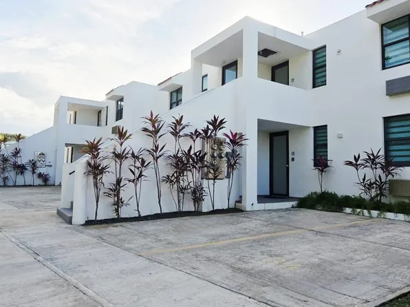 205 Marbela Casa De Plz #C, Isabela, PR 00662