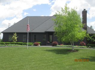 120 E Back Bay Rd, Bowling Green, OH 43402