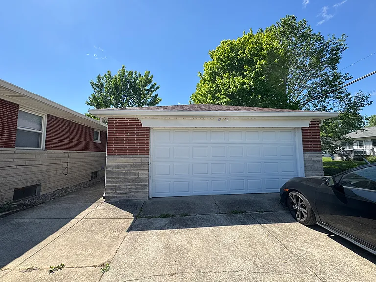 1701 E Southern Ave — Photo 6