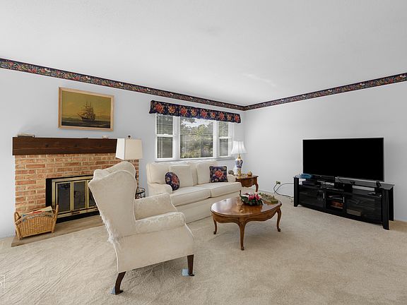 3rd image of 2729 Wild Plum St