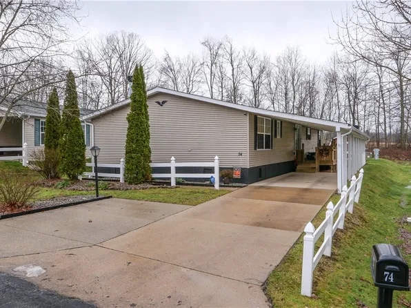 74 Cardinal Dr, Hiram, OH 44234