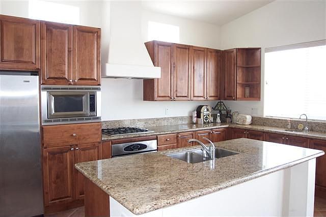 2nd image of 36296 Paseo Del Sol