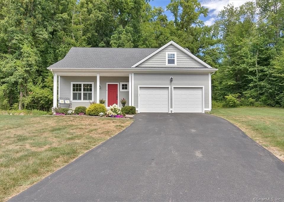 2nd image of 2 Liberty Ln