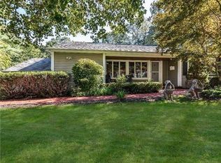 13 Old Town Ln, Halesite, NY 11743