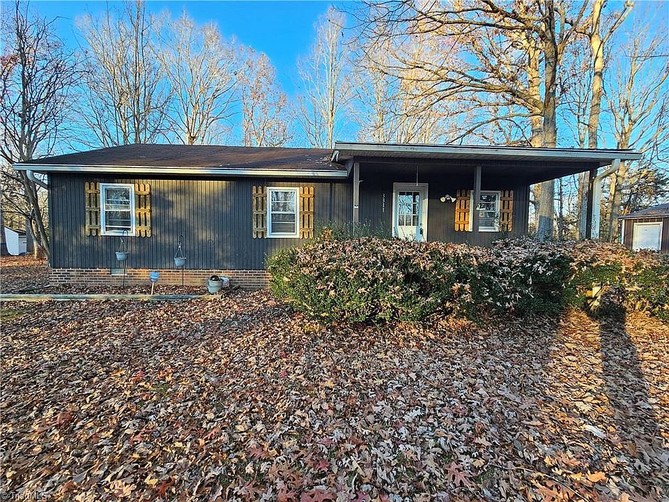 1st image of 3311 Rockcliffe Dr