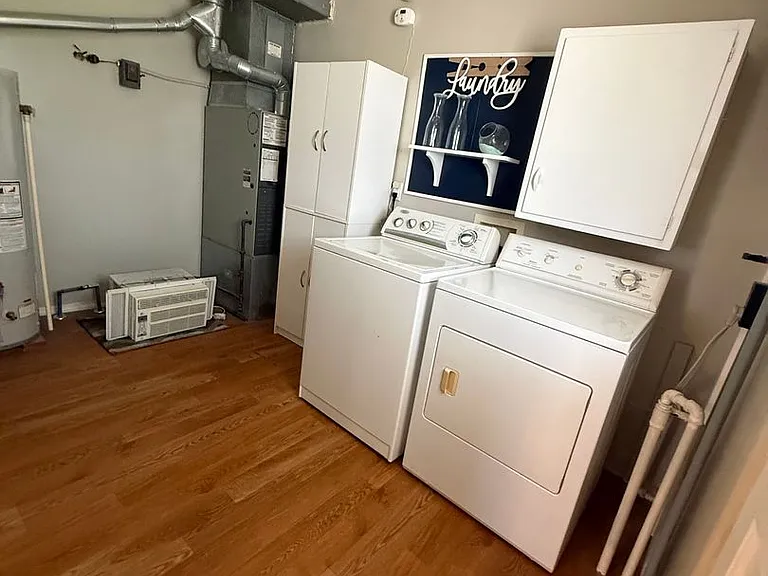 3300 W Devon Rd — Photo 3