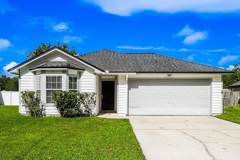 3 bed, 2.0 bath, 1312 sqft, $1,830 — Photo 1