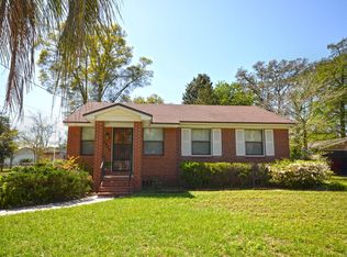 4542 Birkenhead Rd, Jacksonville, FL 32210