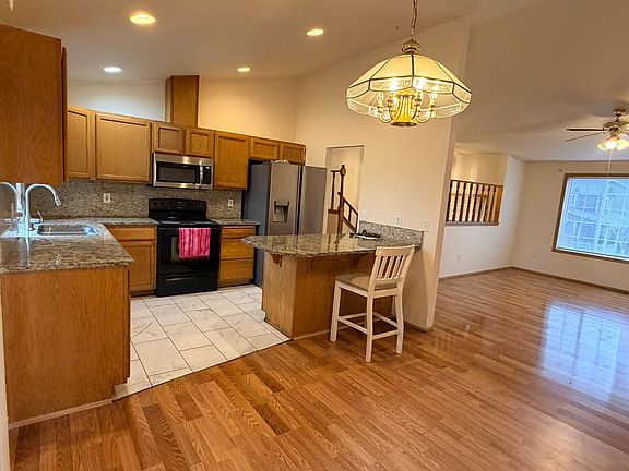 5th image of 7624 189th Street Ct E