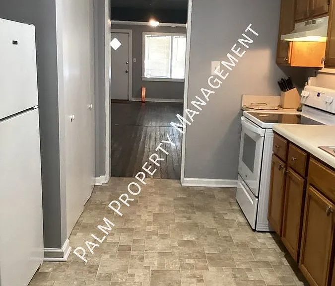 817 E Bolton St — Photo 6