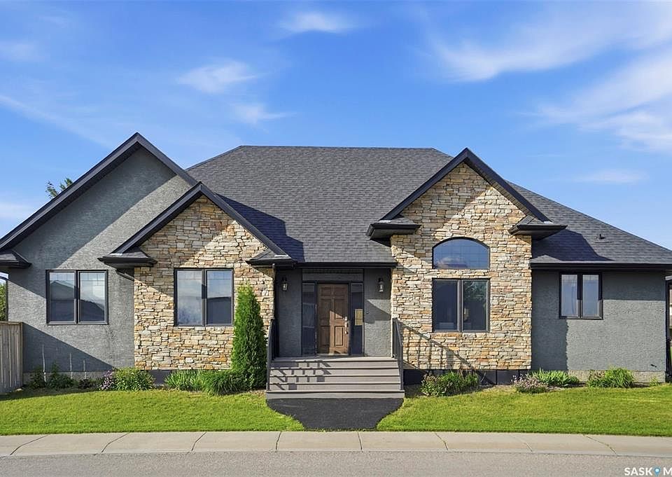 1st image of 1103 Stensrud ROAD