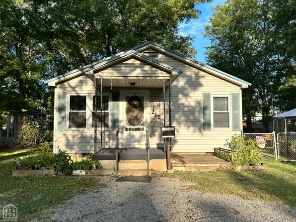 212 N Gray St, Newport, AR 72112