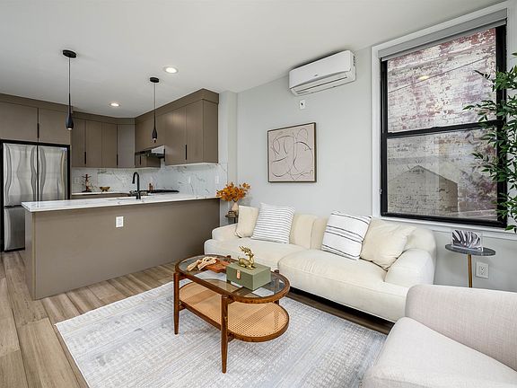 3rd image of 70 Bowers St #2